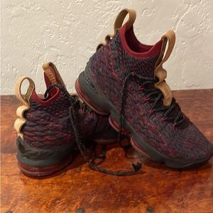 Nike Lebron 15